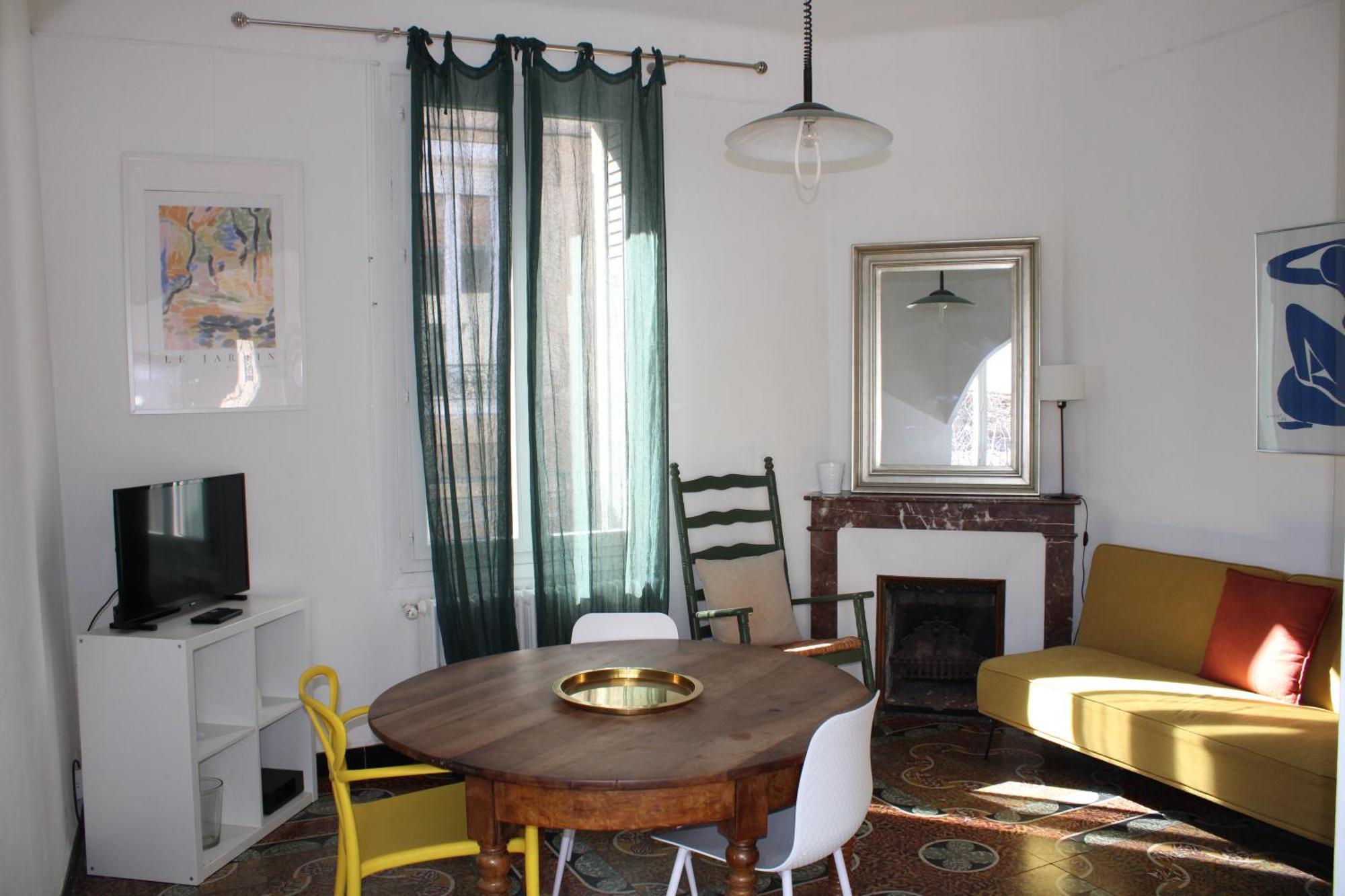 Superbe Appartement Avec Parking Sur Place Nîmes Dış mekan fotoğraf